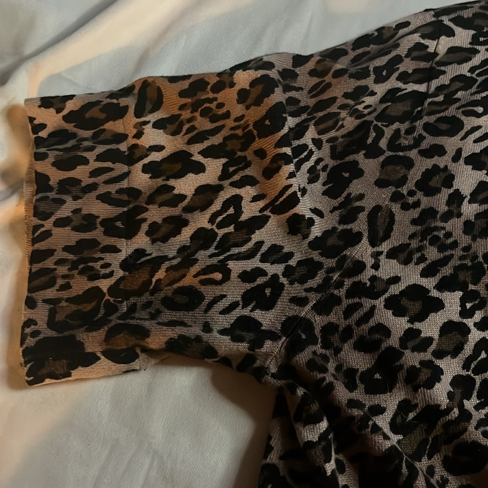 Torrid 4 Leopard Print Short Cardigan - Picture 3 of 7